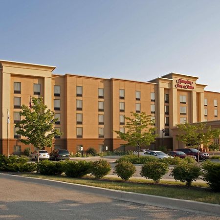 Hampton Inn & Suites Bloomington-Нормъл Екстериор снимка